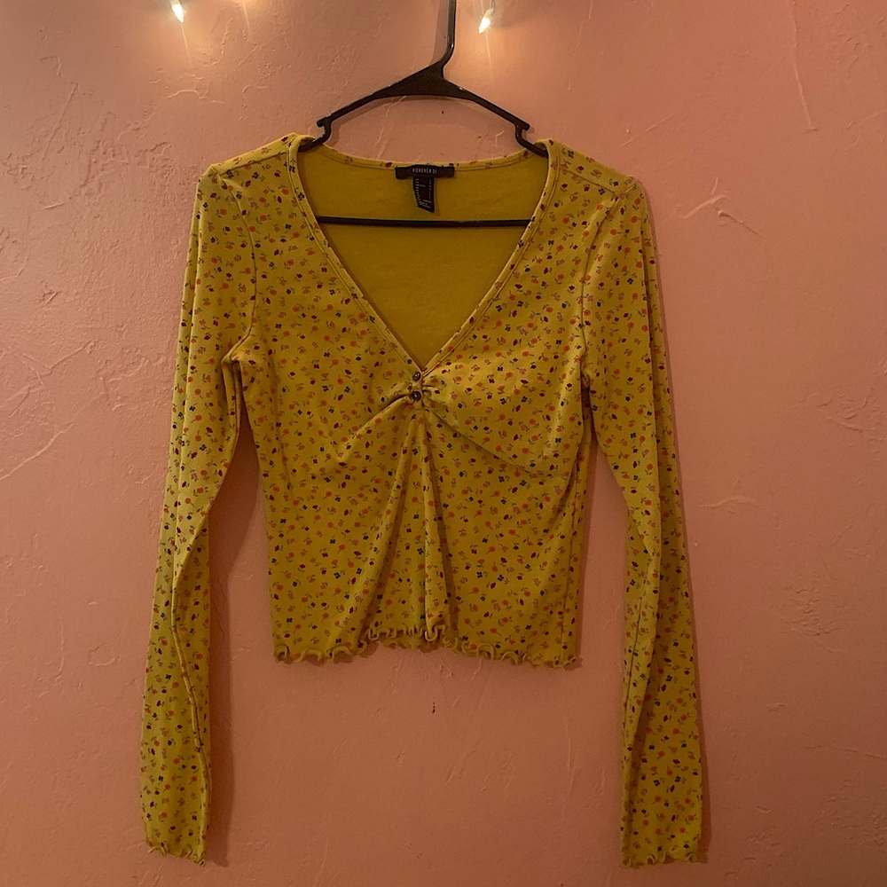 Forever 21 Lettuce Edge Long Sleeve Shirt Large